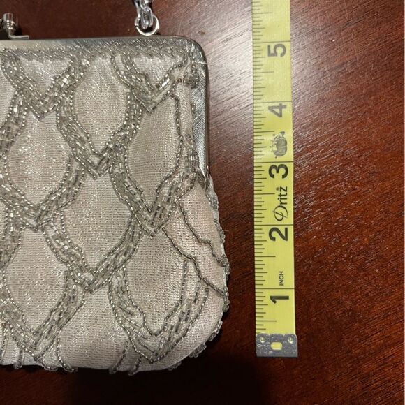 Vintage Beaded Ivory & Silver evening bag - Picture 5 of 16